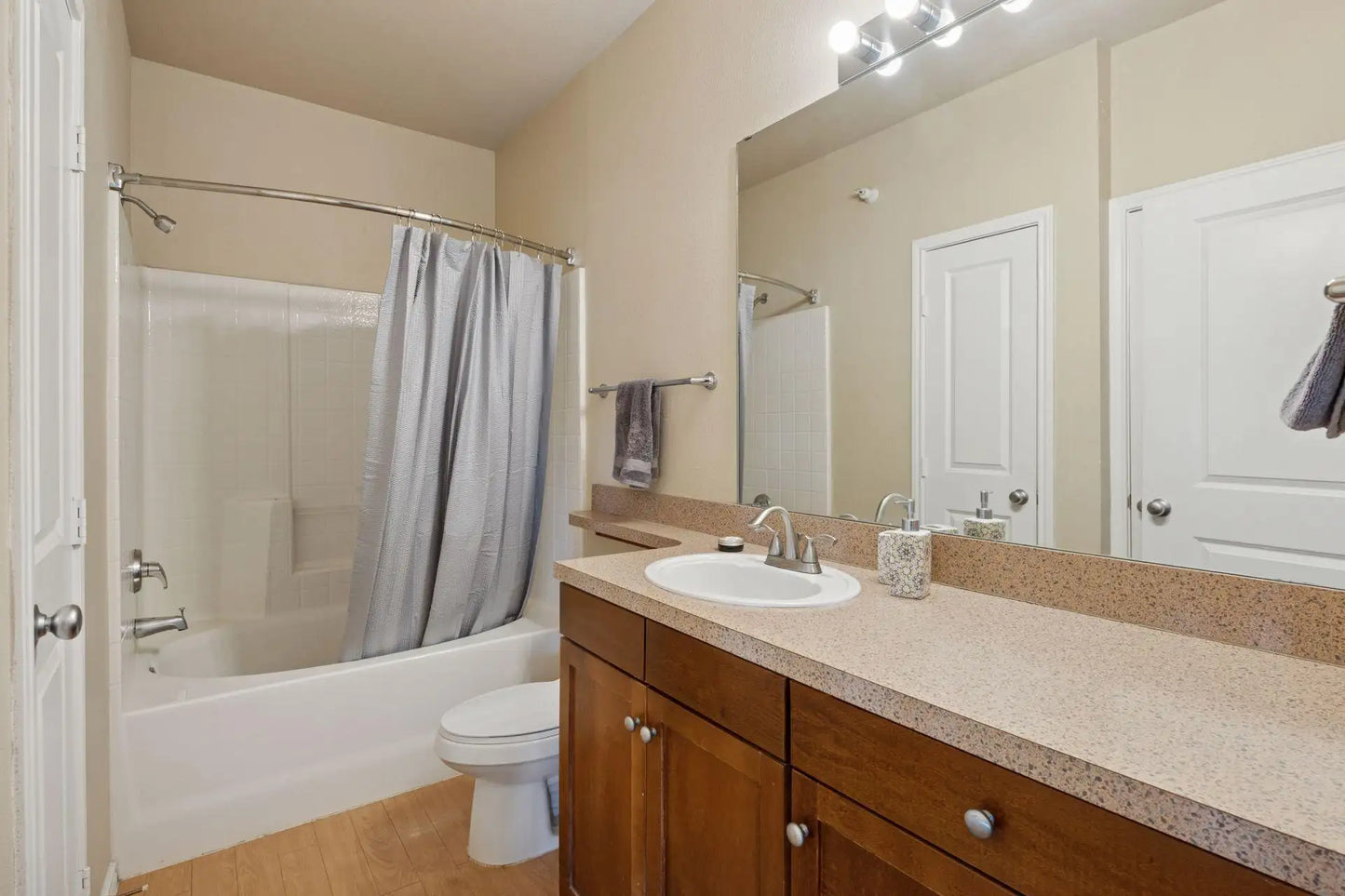13560 Technology Drive, Eden Prairie, MN 55344