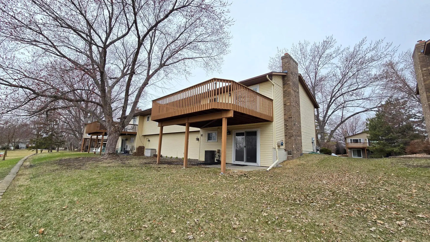 14291 92nd Avenue, Maple Grove, MN 55369