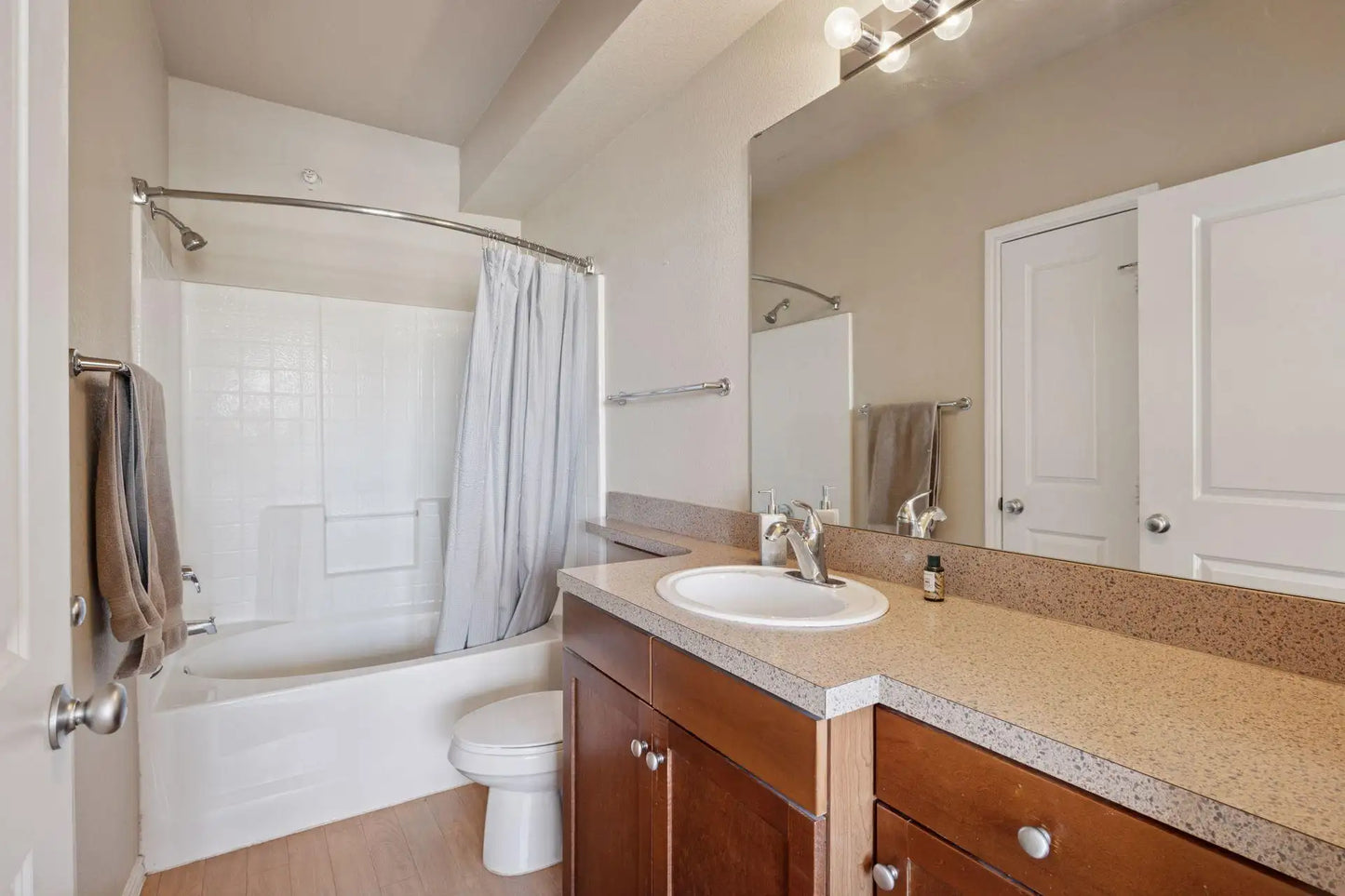 13560 Technology Drive, Eden Prairie, MN 55344
