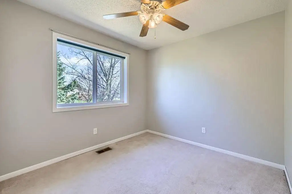 564 Kendall Drive, Hastings, MN 55033