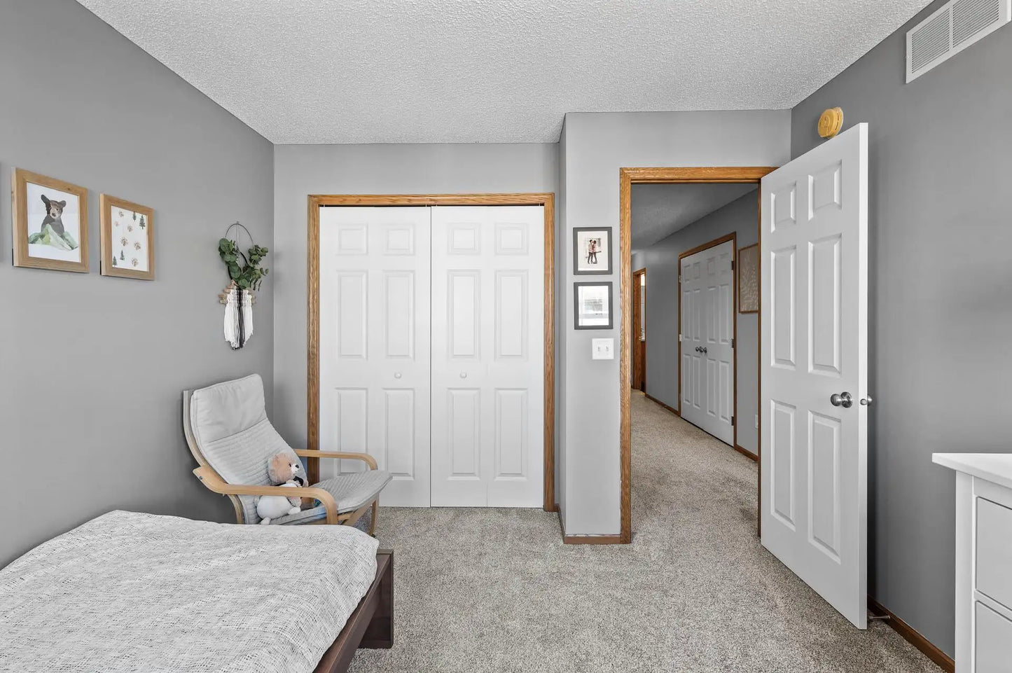 4615 Victor Path, Hugo, MN 55038