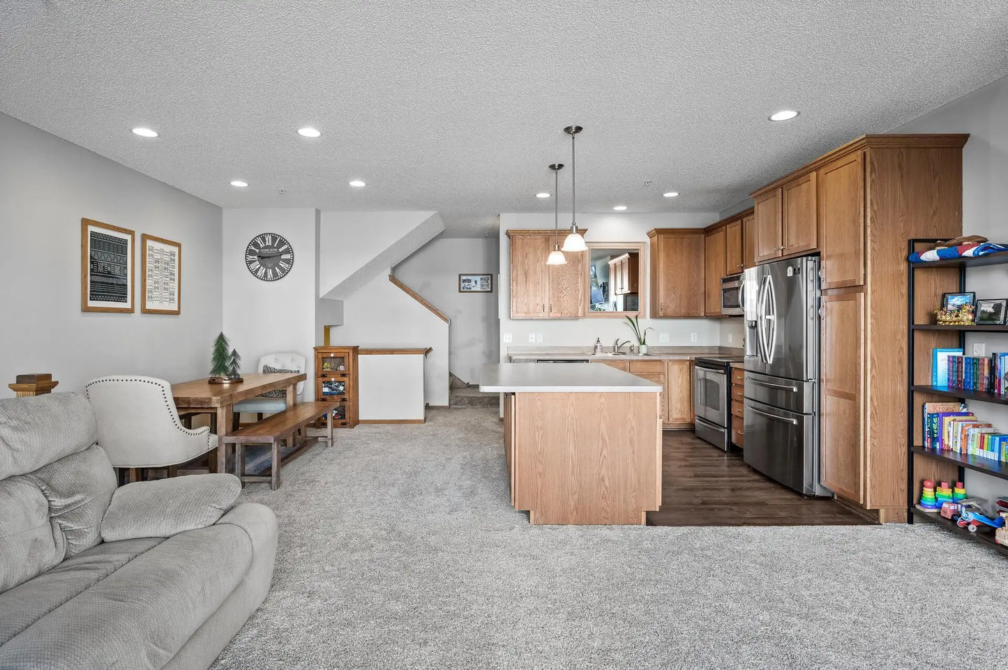 4615 Victor Path, Hugo, MN 55038