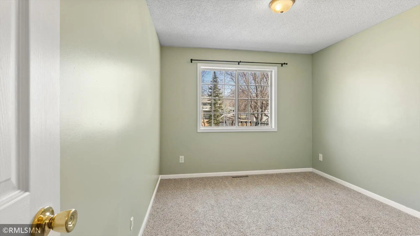 14230 Upper 54th Street, Oak Park Heights, MN 55082