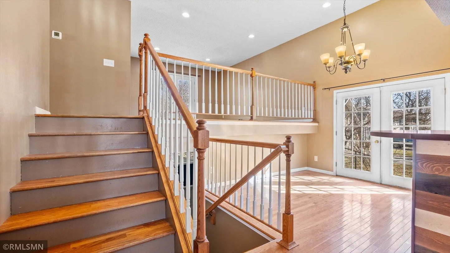 14230 Upper 54th Street, Oak Park Heights, MN 55082