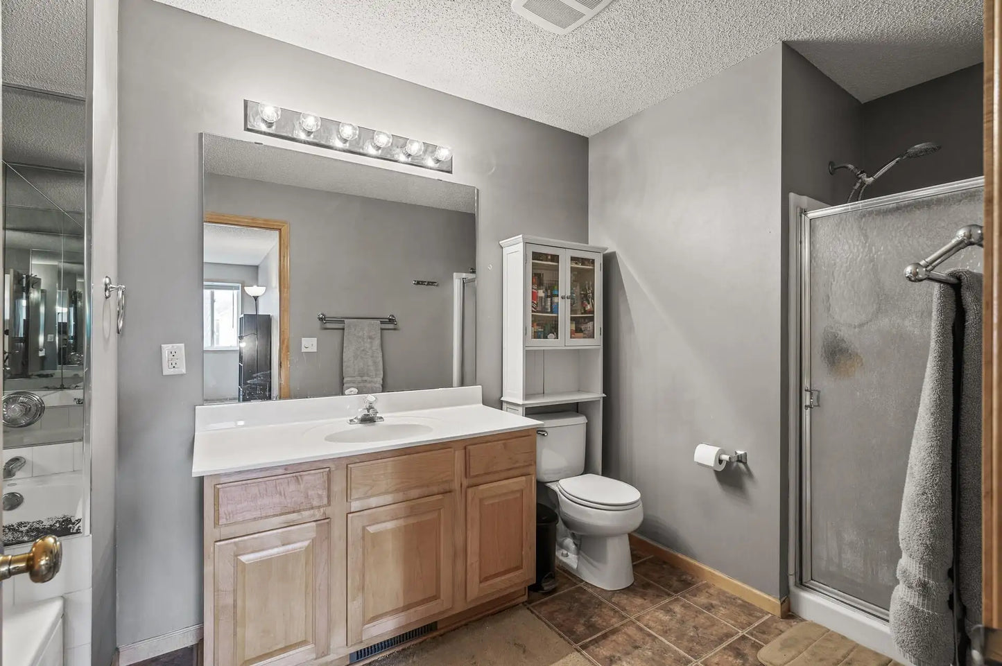 9162 Comstock Lane, Maple Grove, MN 55311