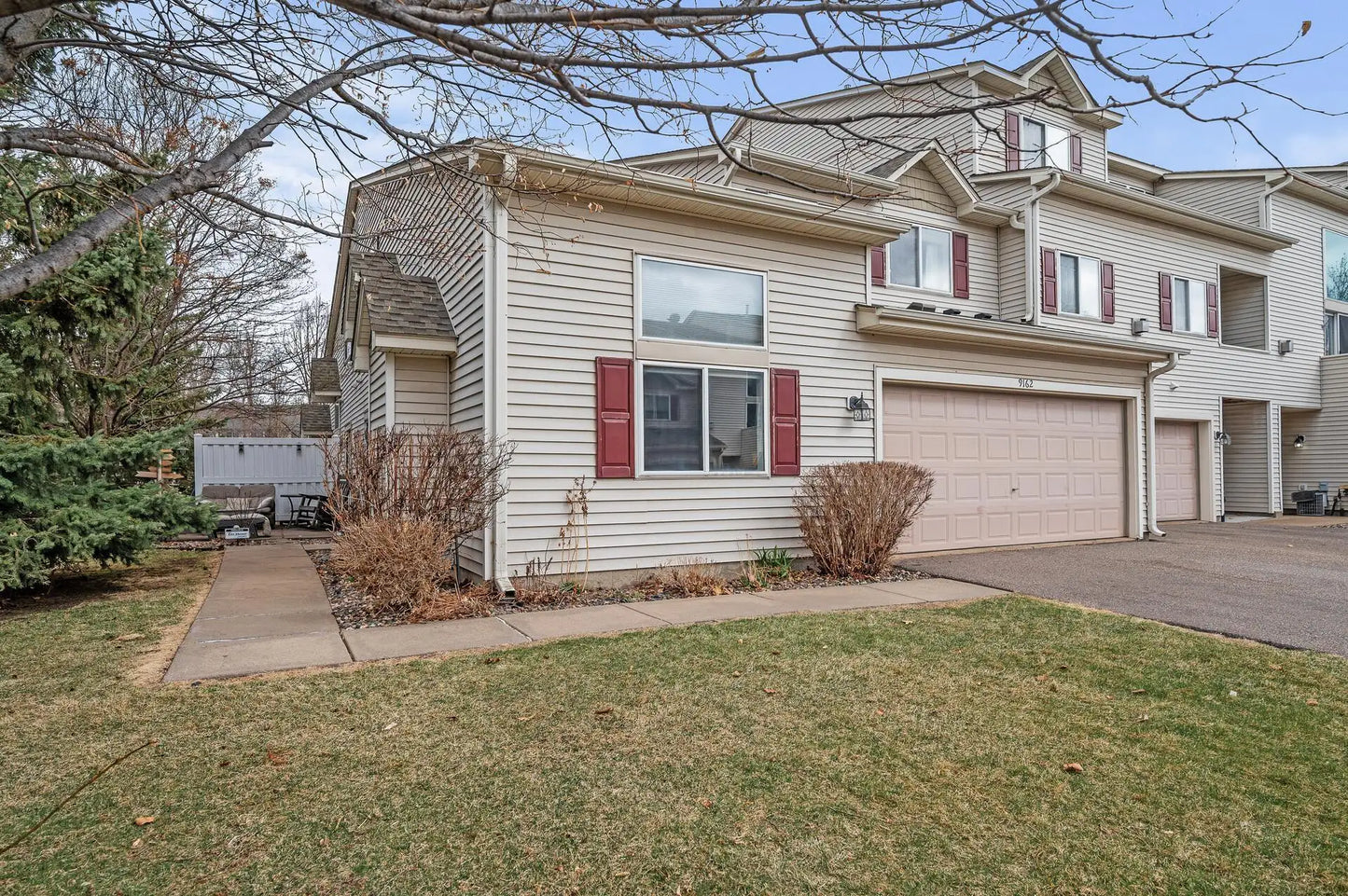 9162 Comstock Lane, Maple Grove, MN 55311