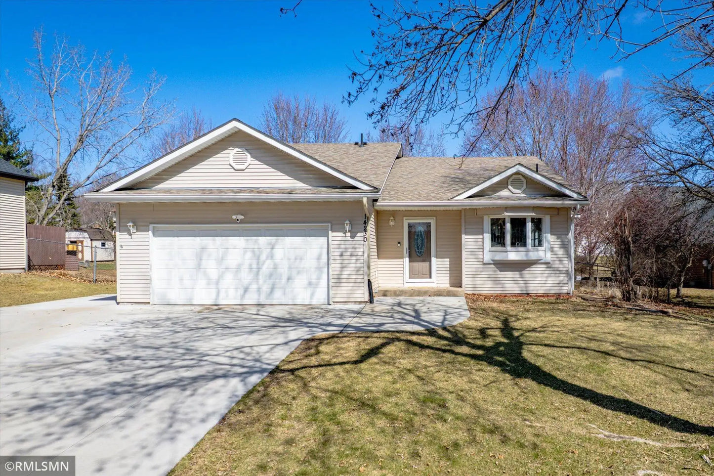 14230 Upper 54th Street, Oak Park Heights, MN 55082