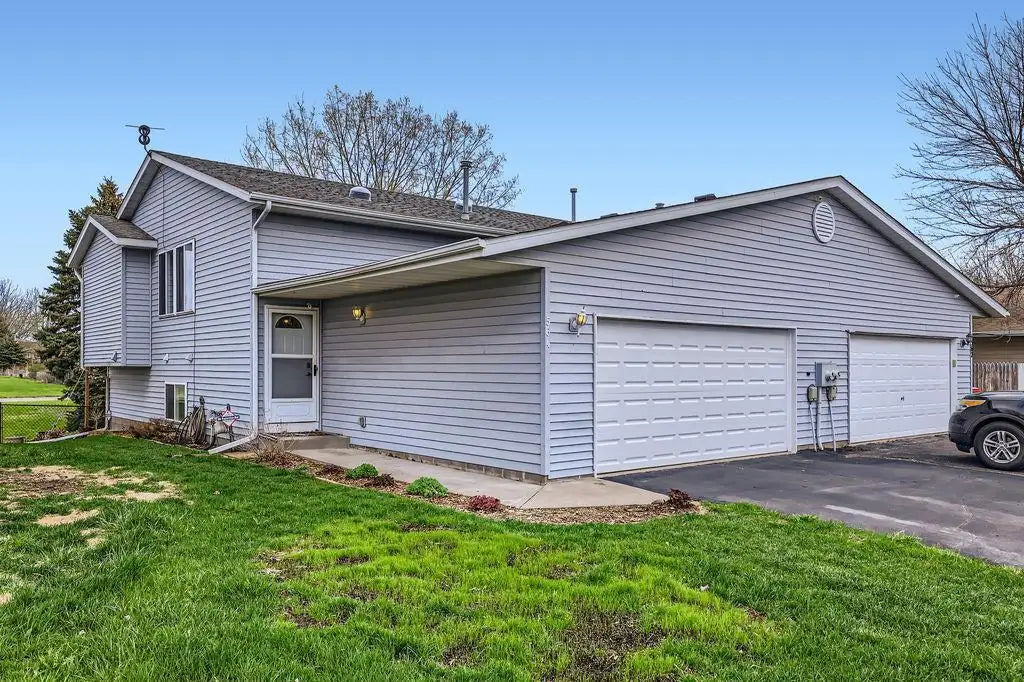 564 Kendall Drive, Hastings, MN 55033