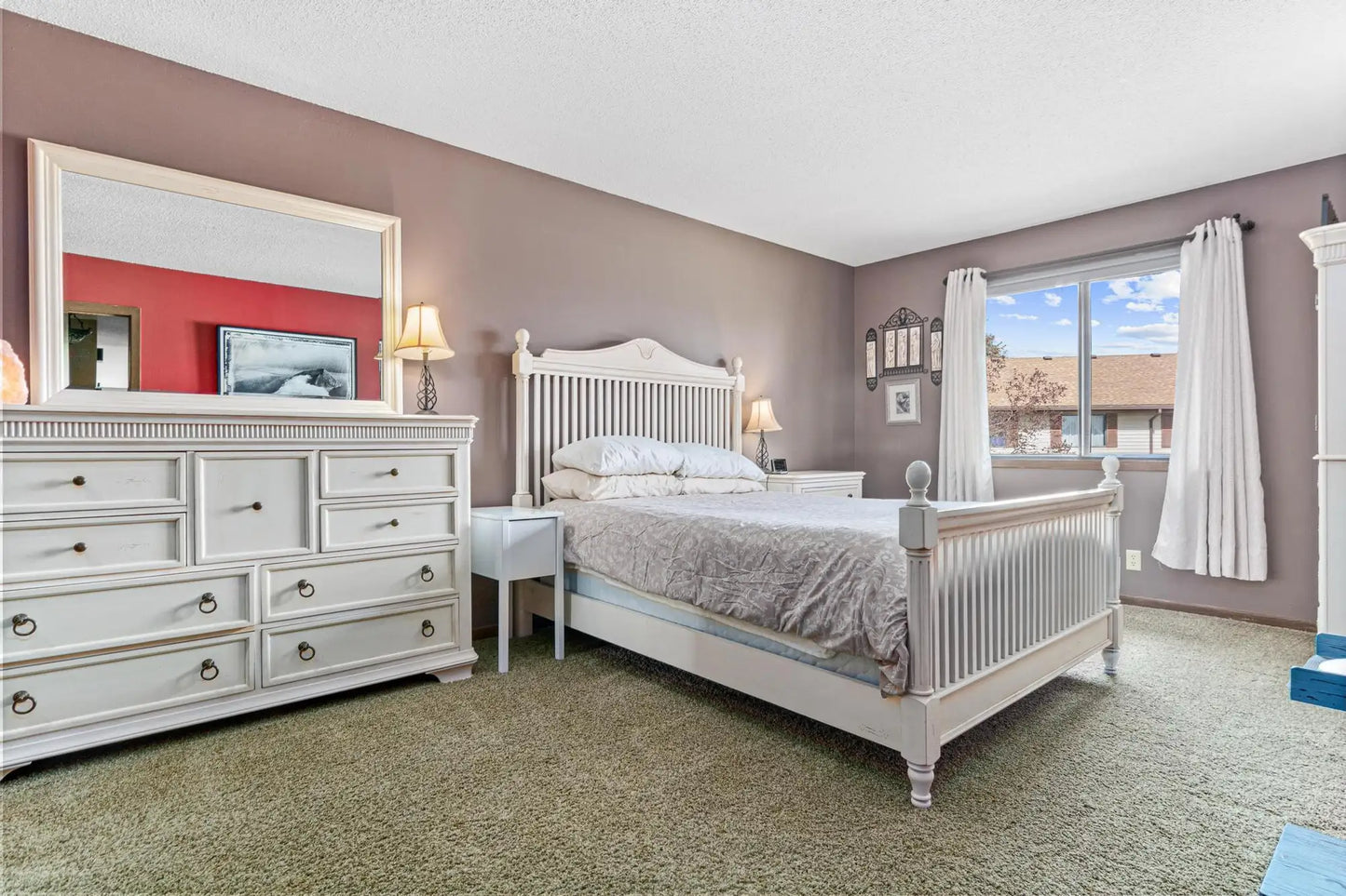 15724 Griffon Court, Apple Valley, MN 55124