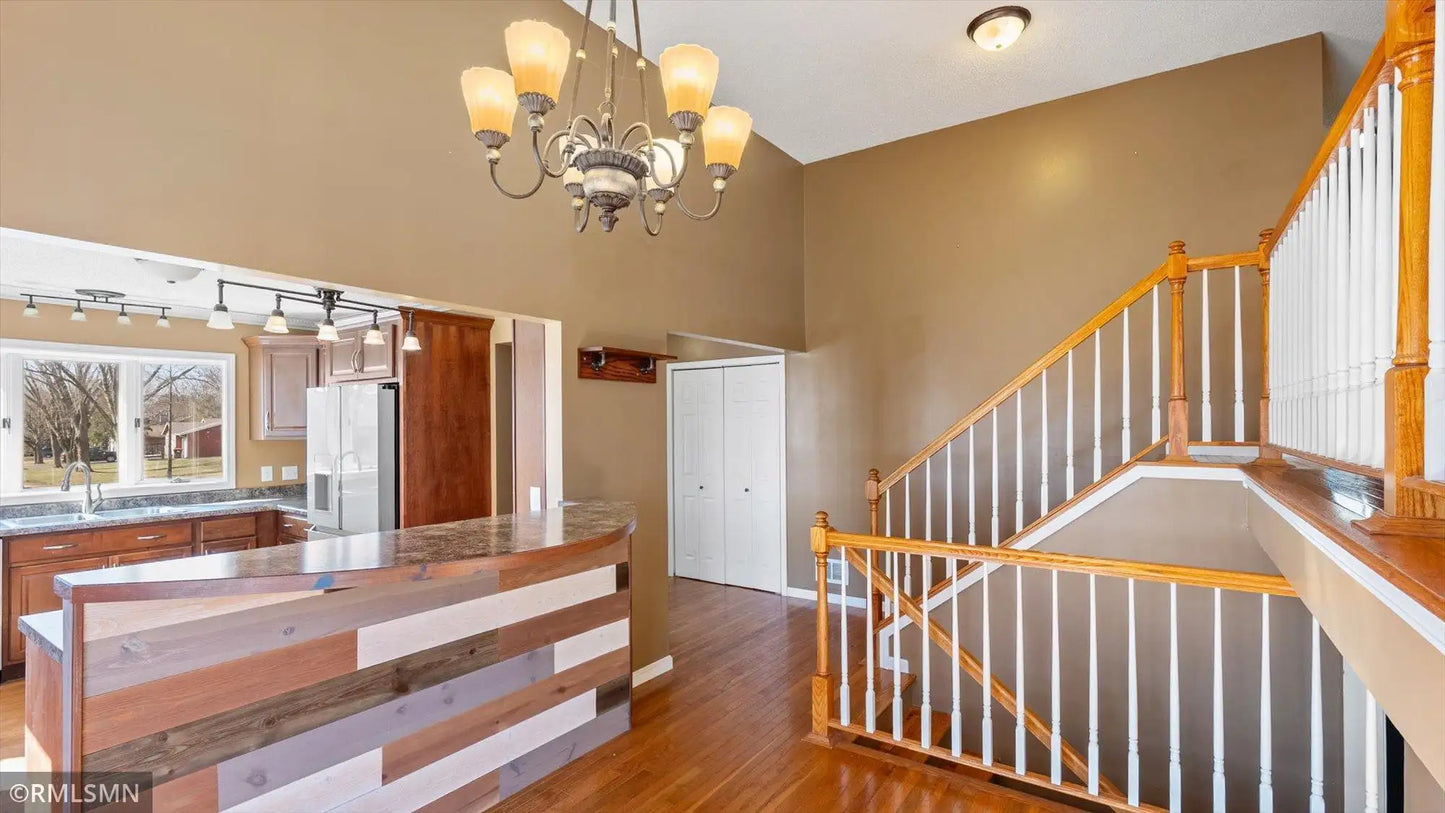 14230 Upper 54th Street, Oak Park Heights, MN 55082